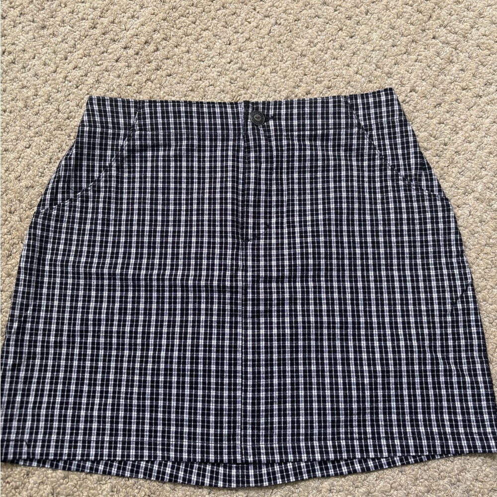 Hollister Black and White Mini Skirt